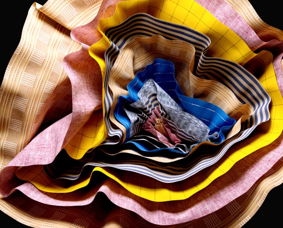 abstract cloth renders made with primitives in cinema 4d - featured